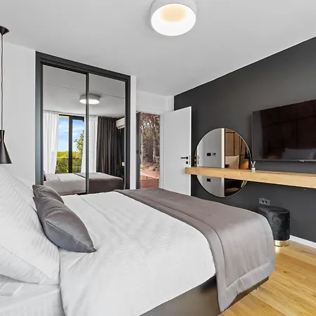Villa Modern And Peaceful Miaa & Osea Medulin