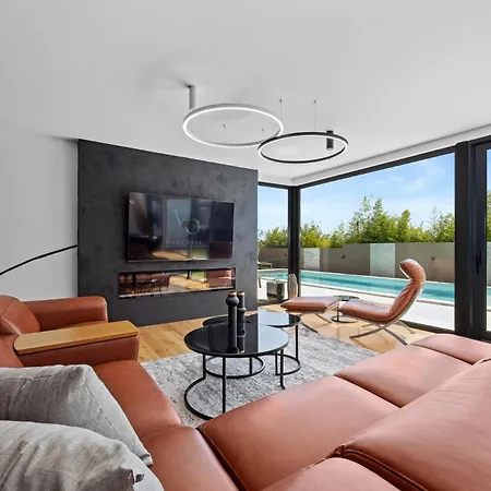 Modern And Peaceful Miaa & Osea Вилла Медулин