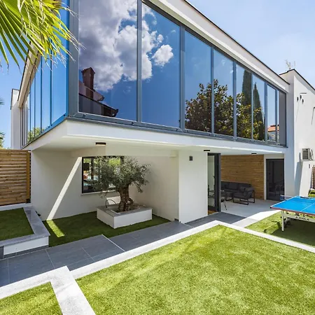 Modern And Peaceful Miaa & Osea Villa Medulin