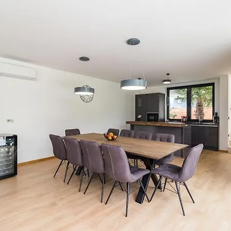 Modern And Peaceful Miaa & Osea * Medulin