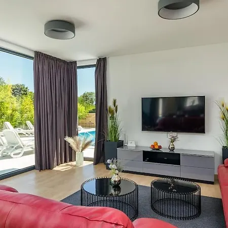 Modern And Peaceful Miaa & Osea * Medulin